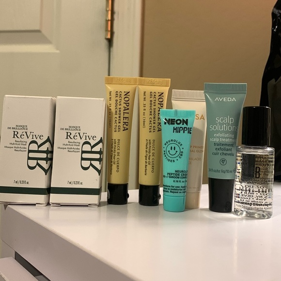NEW Set Of 8 Skincare Set - Picture 1 of 3